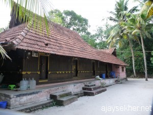 Thazhathangadi.cheerapanchira 011