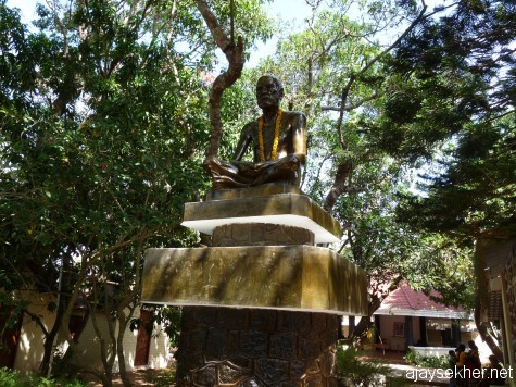 Narayana Guru statue in Narayana Gurukulam, Varkala.