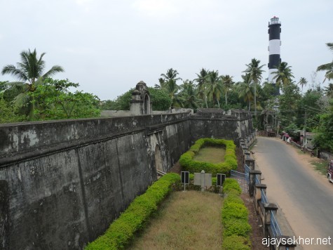 Anjengo Fort and light house south of Varkala:  A historic battle field between the colonial powers like the Dutch, French and the British.