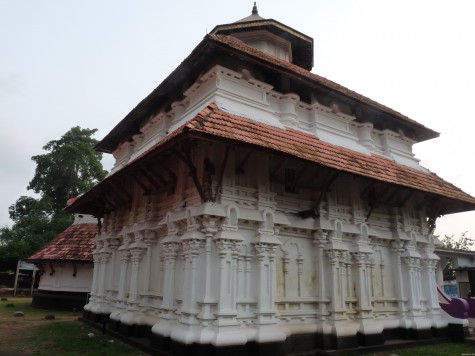 Parambu Tali temple a few miles north east of Mullasery.  Under Azhvanchery Tamprans from early middle ages onwards.  Shows remarkable closeness to Buddhist architectural features.  The southern shrine of Muruka is a Vattadage or Vattam or rounded structure originally a Buddhist structure found only in Kerala and Sri Lanka.