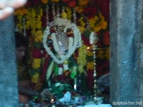 Kannaki idol in Mangaladevi Kottam, Kumaly.  Tamil women are leading the rituals even today.  25 apl 2013.